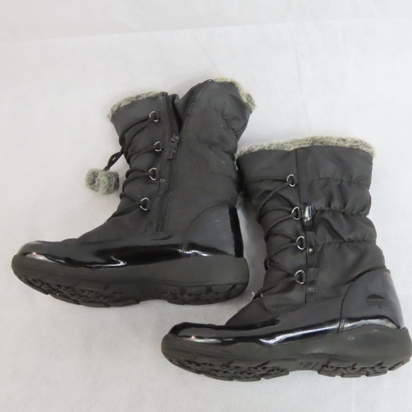 totes Other - Totes lace up boots size 4